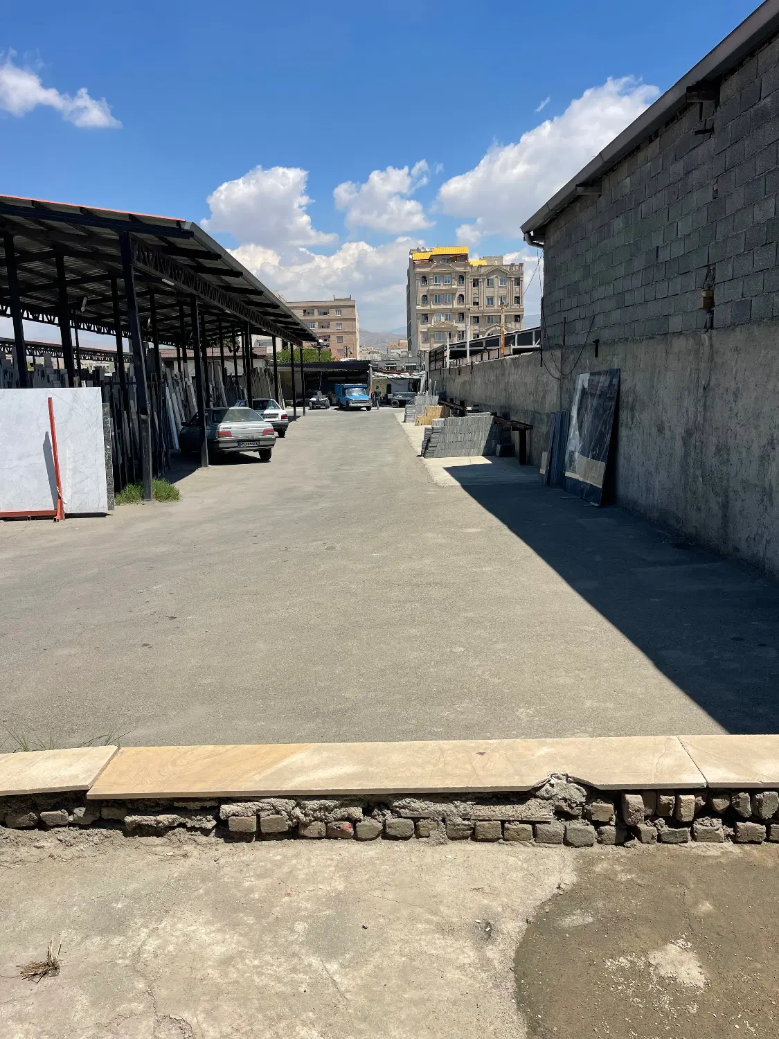 ۵۵۰ متر ابتدای گلزار