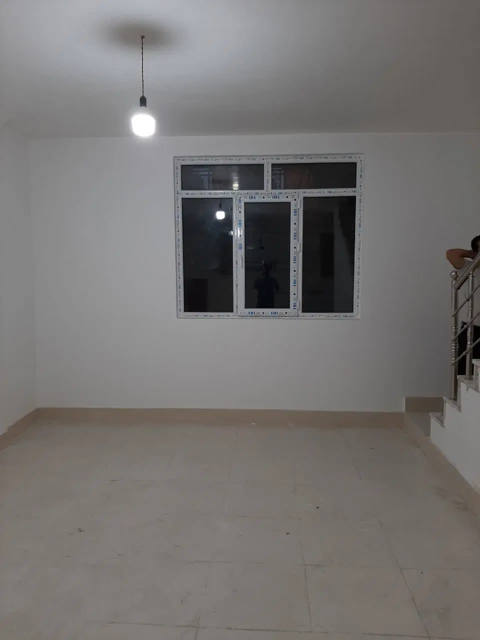 طبقه بالا خیابان بابک