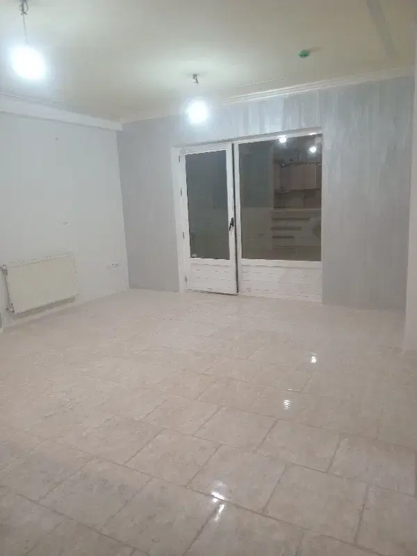 آپارتمان باران آزاد شهر