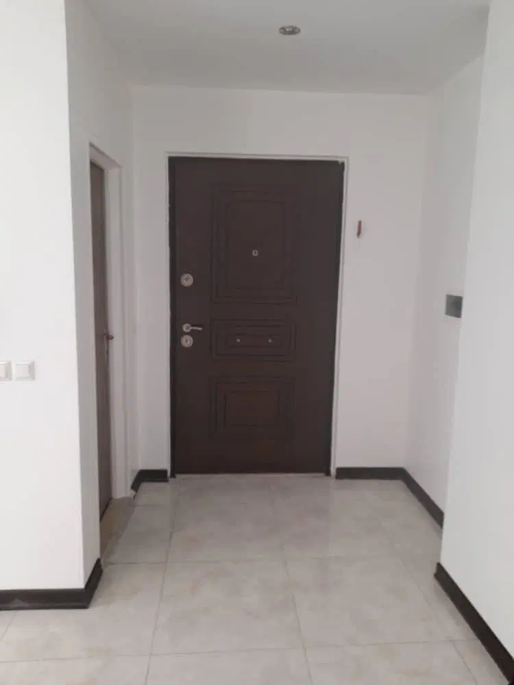 ۹۰ متر دو‌خوابه نوساز فول امکانات