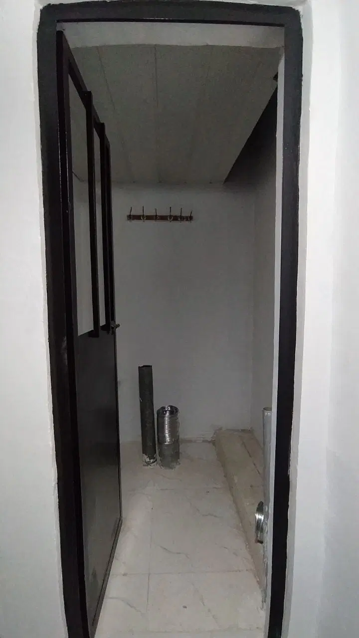 ساختمان تجاری مسکونی