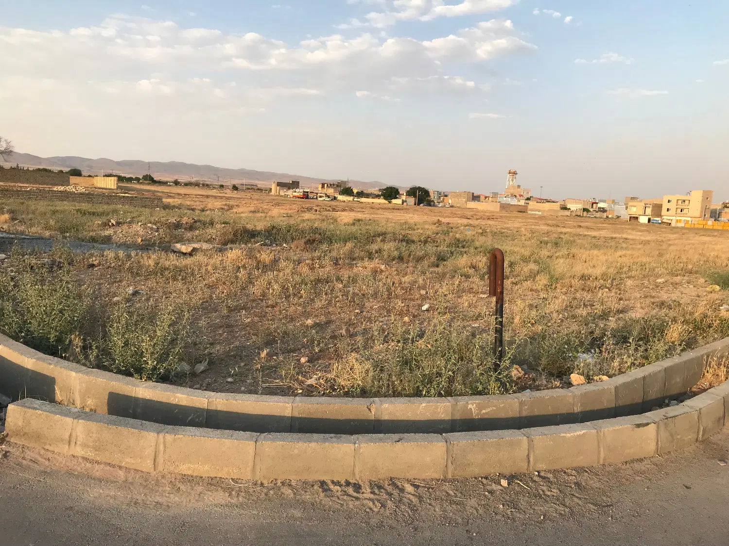 یک قطعه زمین