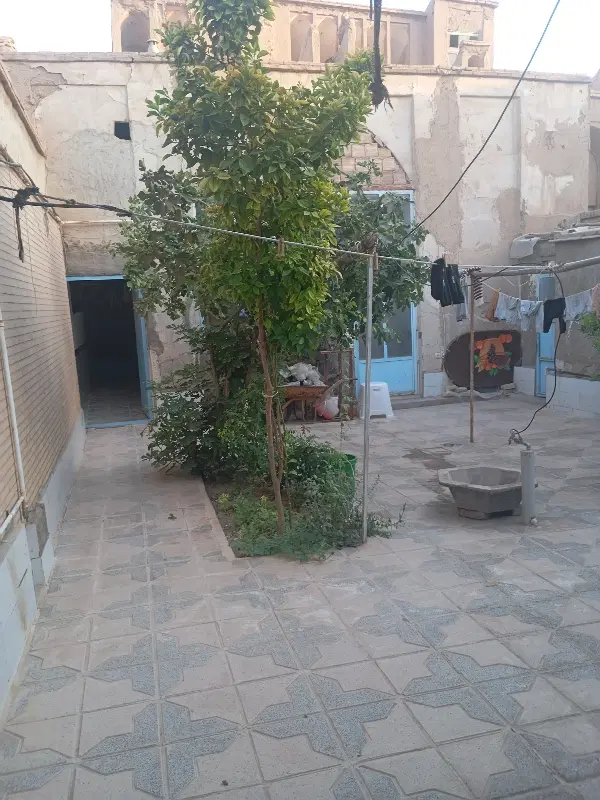 منزل قدیمی مسکونی