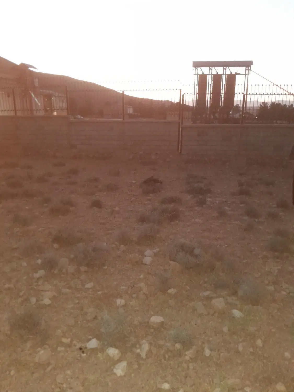 زمین مسکونی چاه سرخ