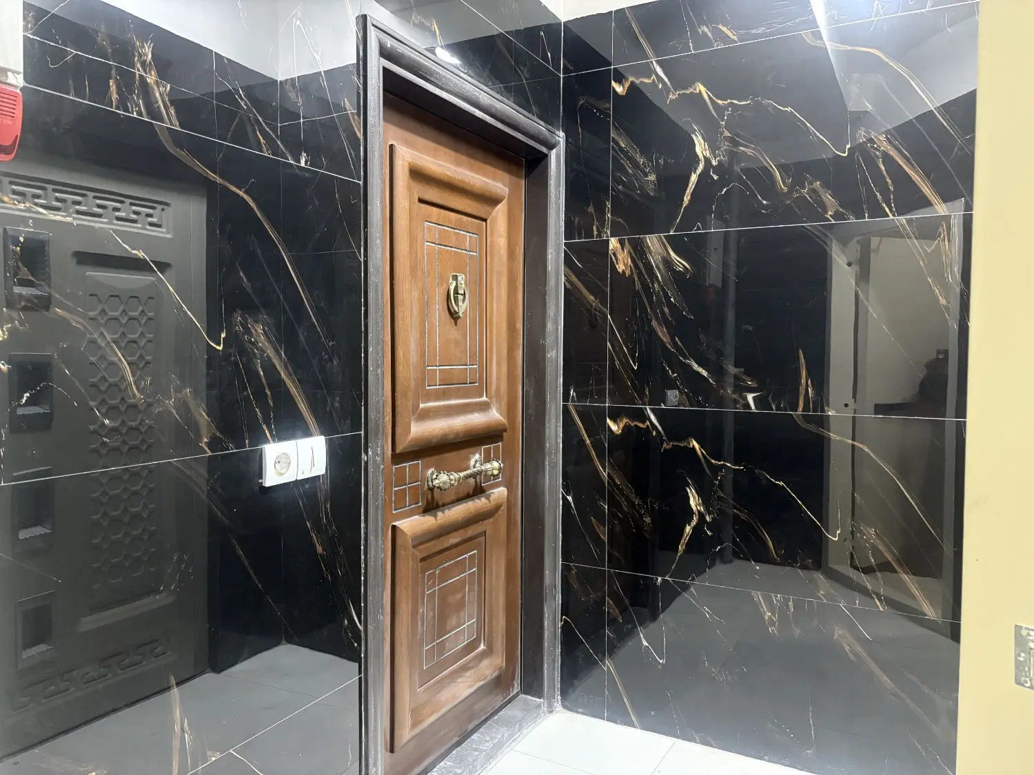 آپارتمان ۳خواب خام نادری