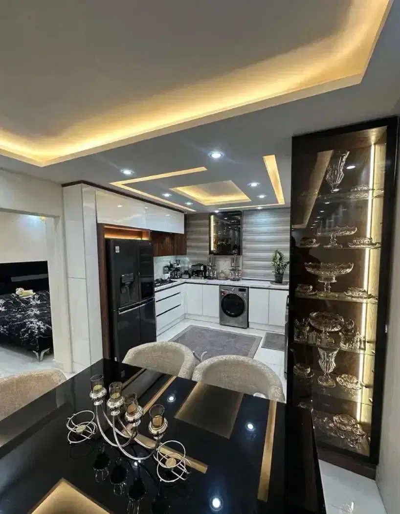 ۵۲متر_مالک فروشنده_زیرقیمت منطقه_پارکینگ سندی