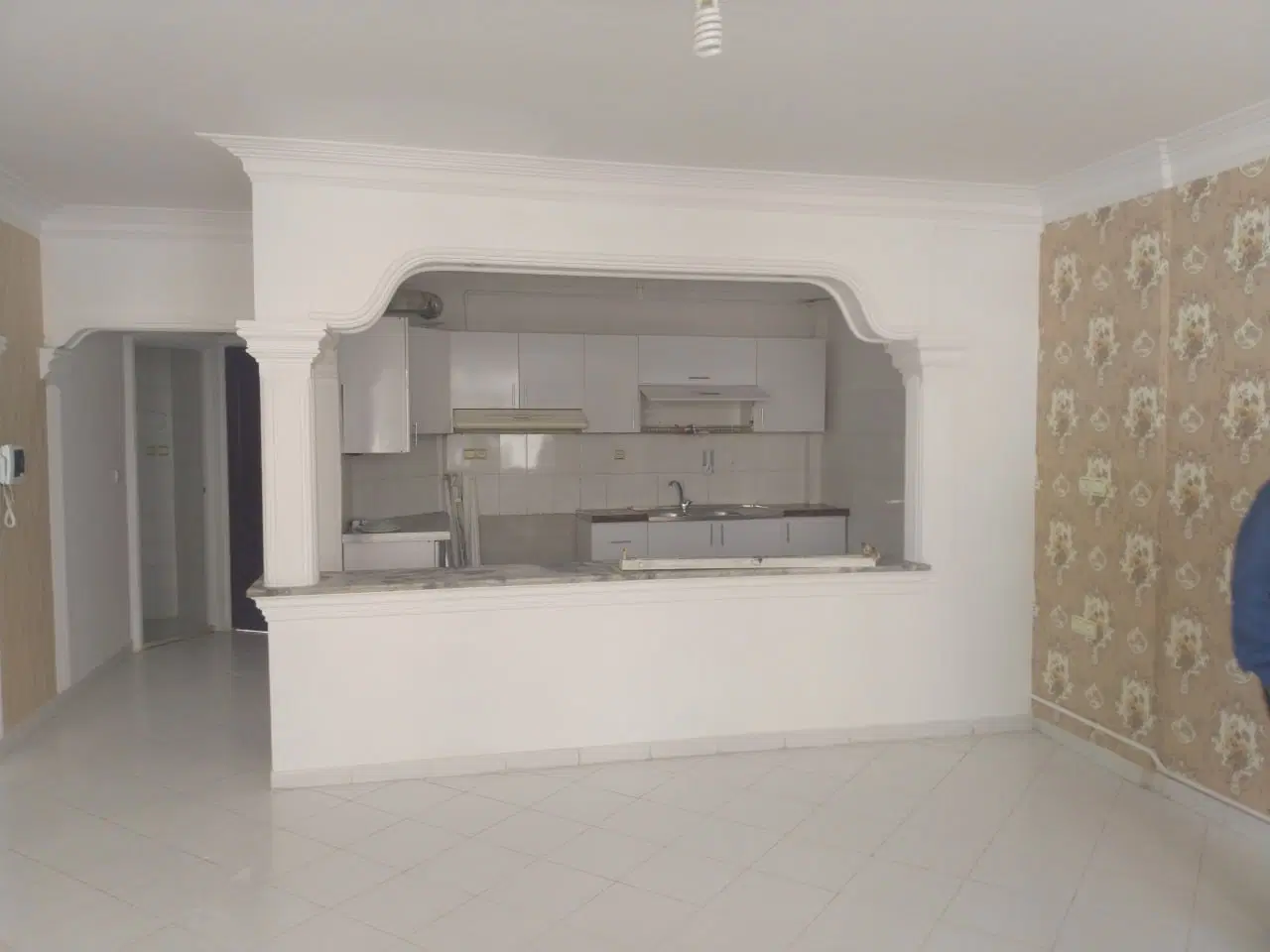 آپارتمان ۸۱ متری