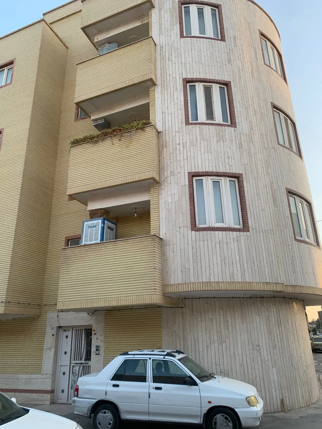 فروش آپارتمان پارک مطهری