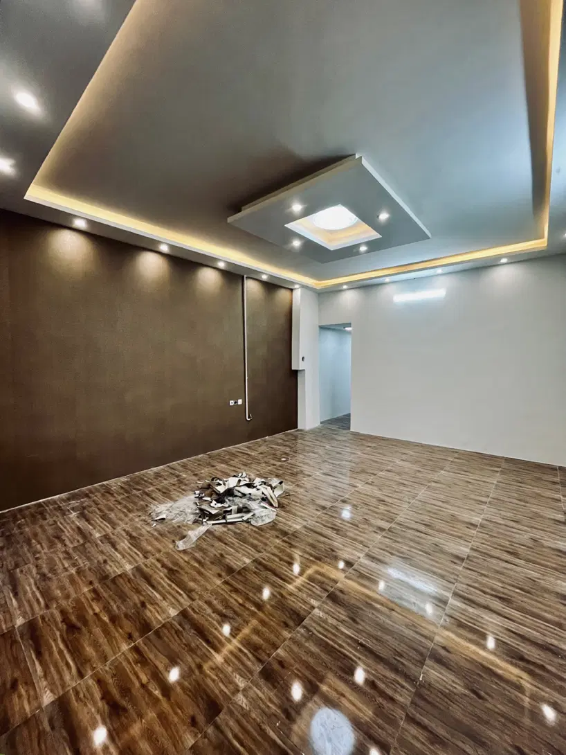 فروش آپارتمان ۹۵ متری حاشیه کشاورز ۳