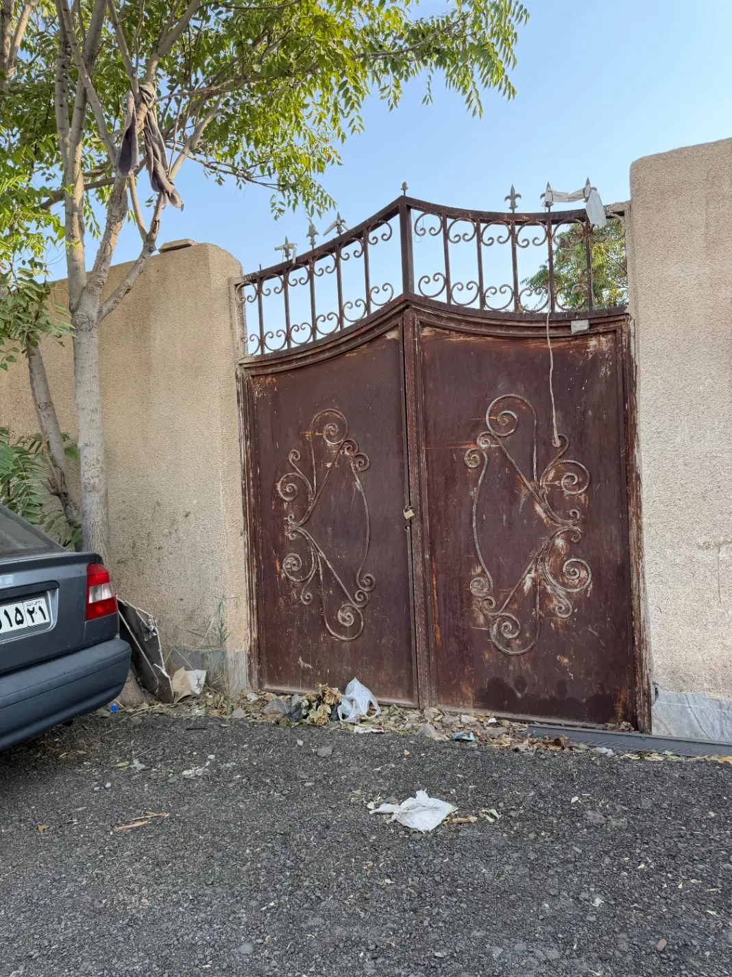 زمین متراژ ۳۰۰ متر و بر ۱۲ متر کلاته ورامین