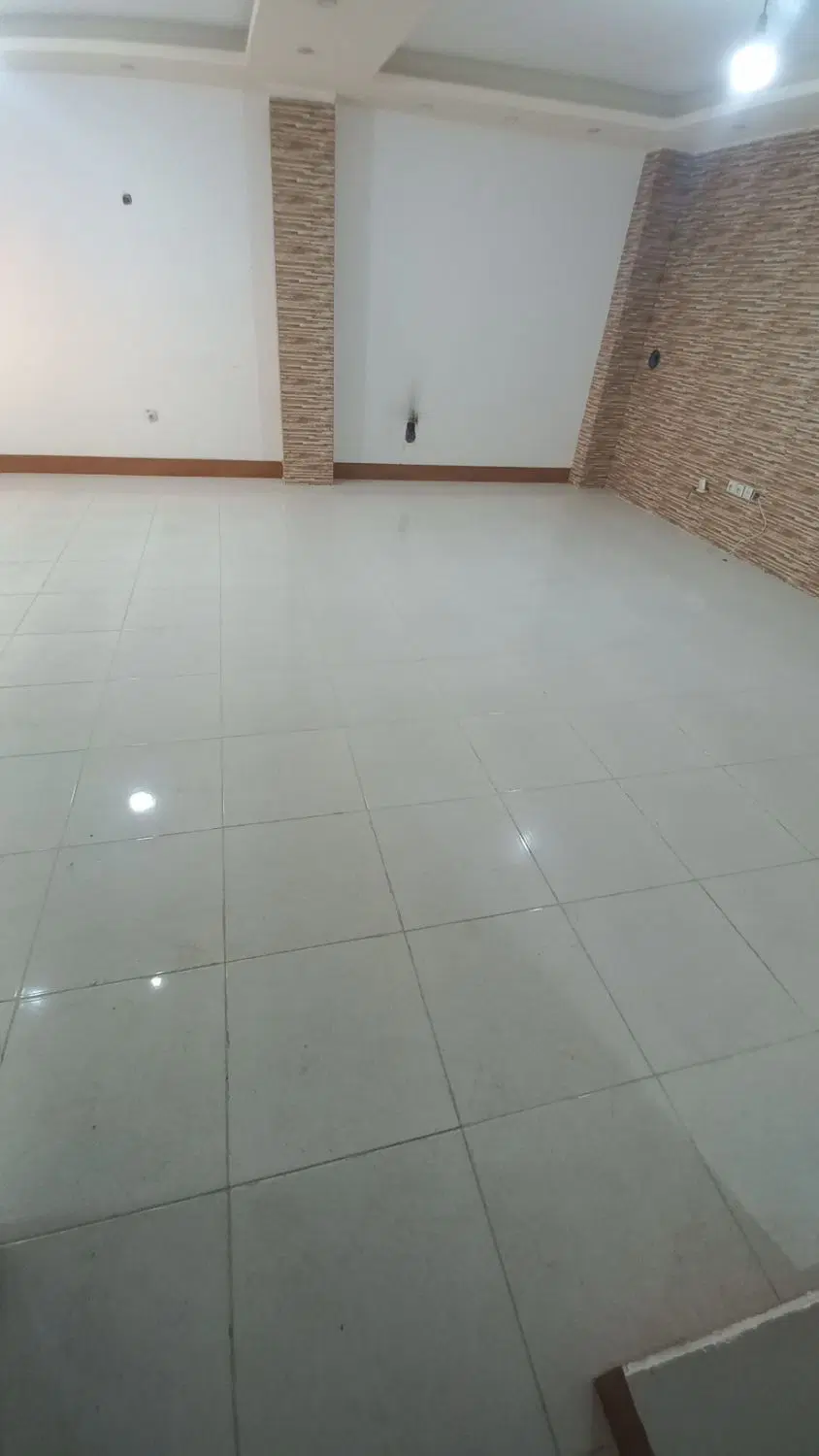رهن و اجاره دو خواب طبقه همکف