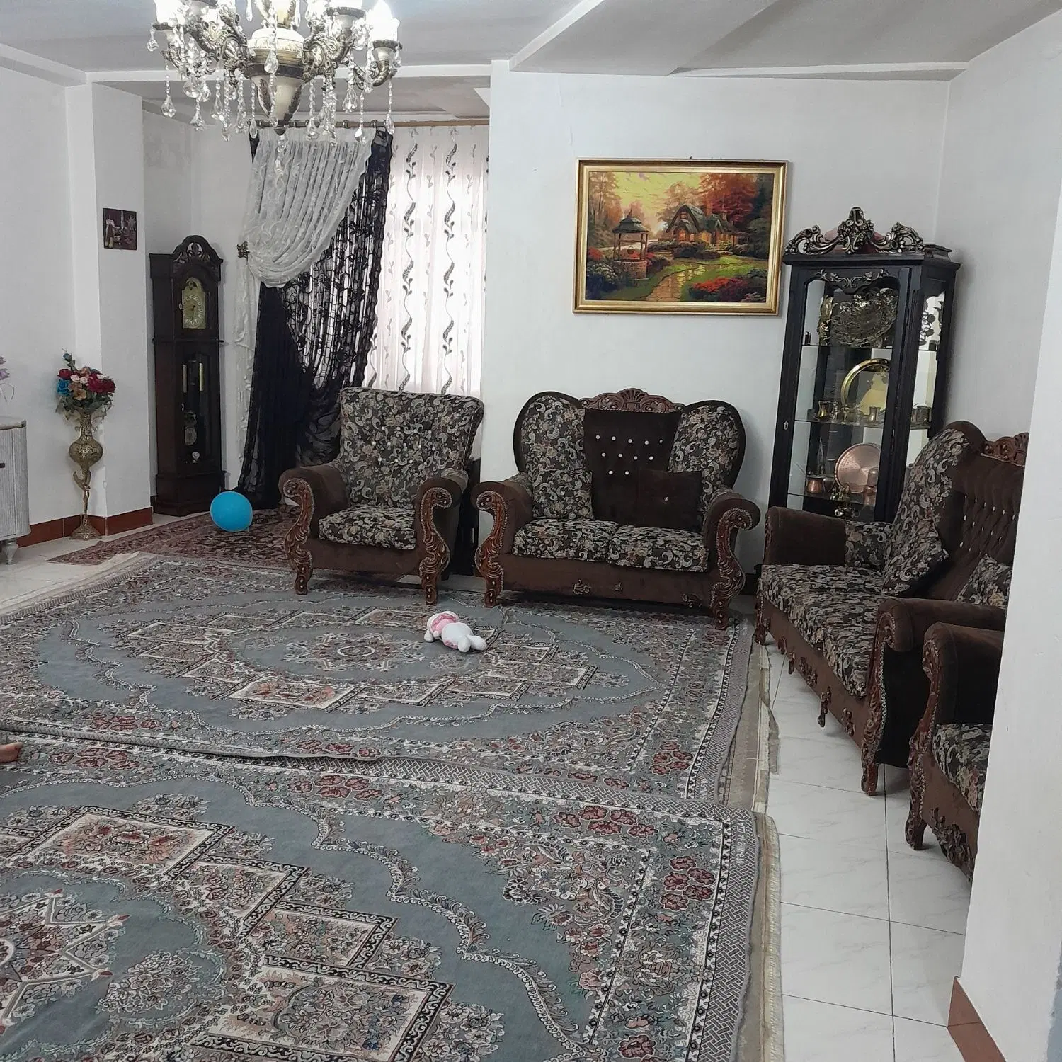 واحد ۷۵متری طبقه ۳ واحد خیابان امین