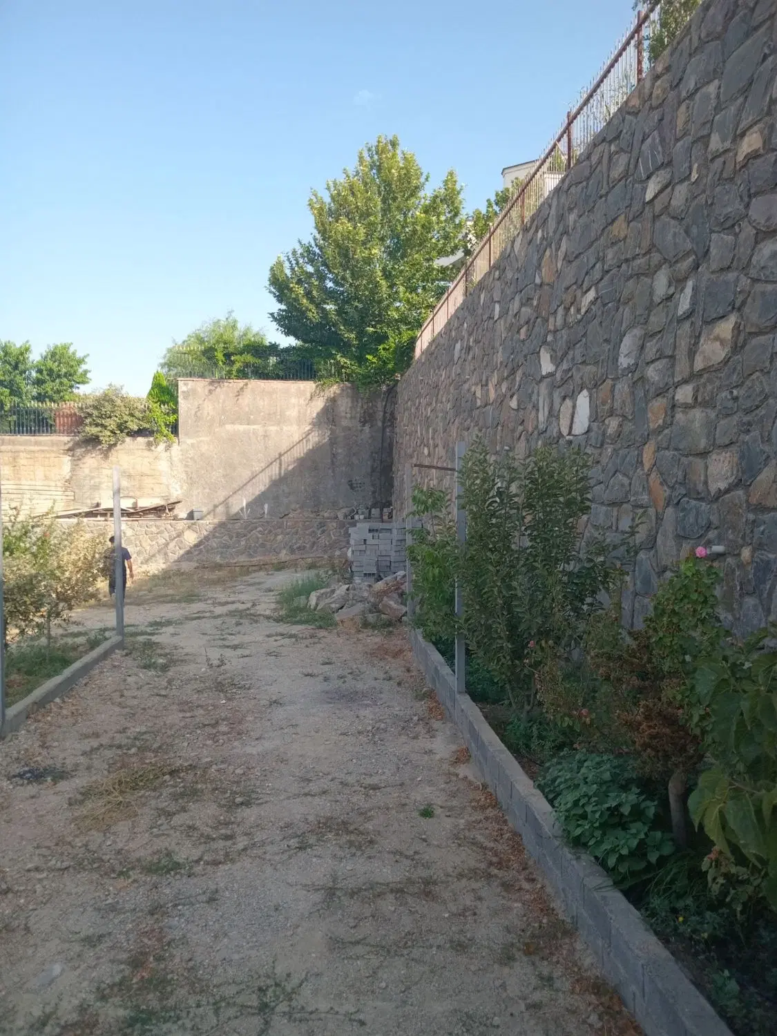 ملک در لواسان سبو بزرگ