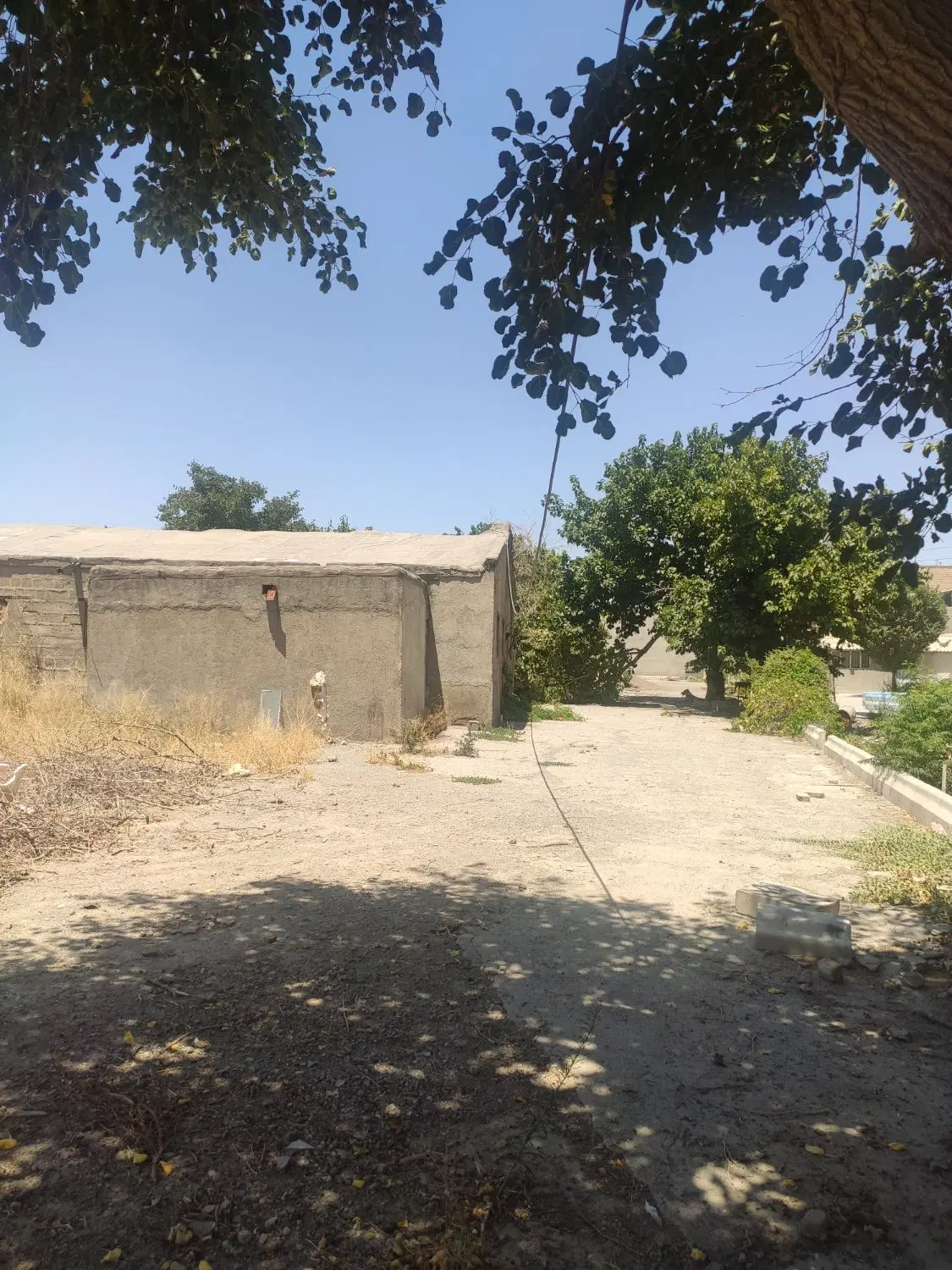 زمین 8000 سوله انبار کارگاه خدمات خودرویی صنعتی
