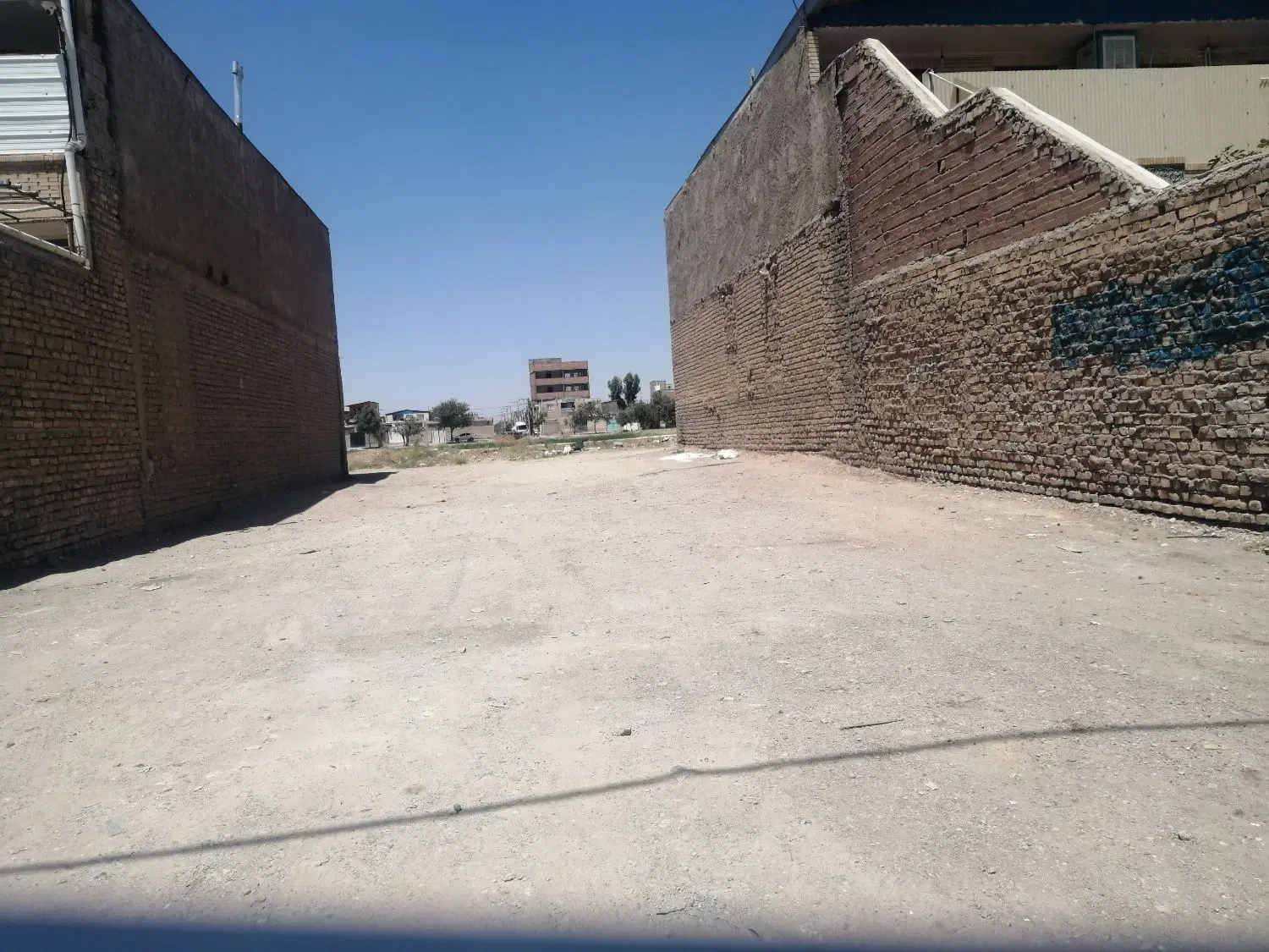 زمین فروشی ابوذر، رسالت