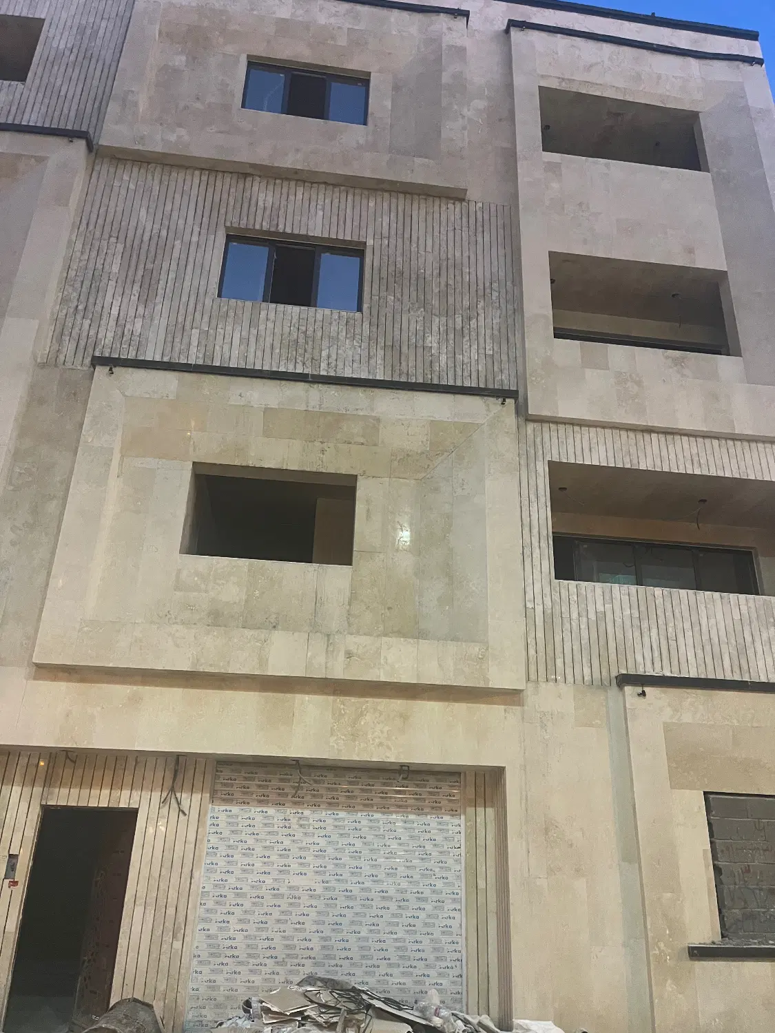 رهن کامل اپارتمان ۸۵متری تک واحدی