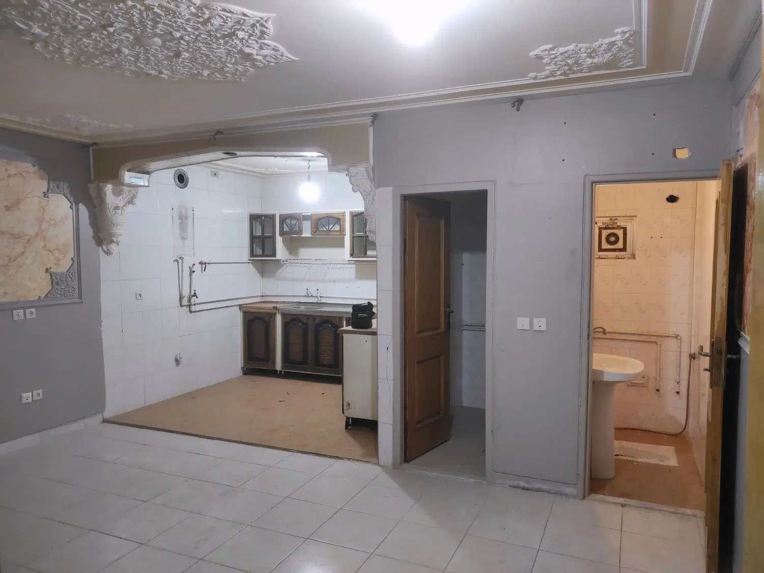 روبروی دادگستری نیکبخت اجاره ملک اداری مسکونی