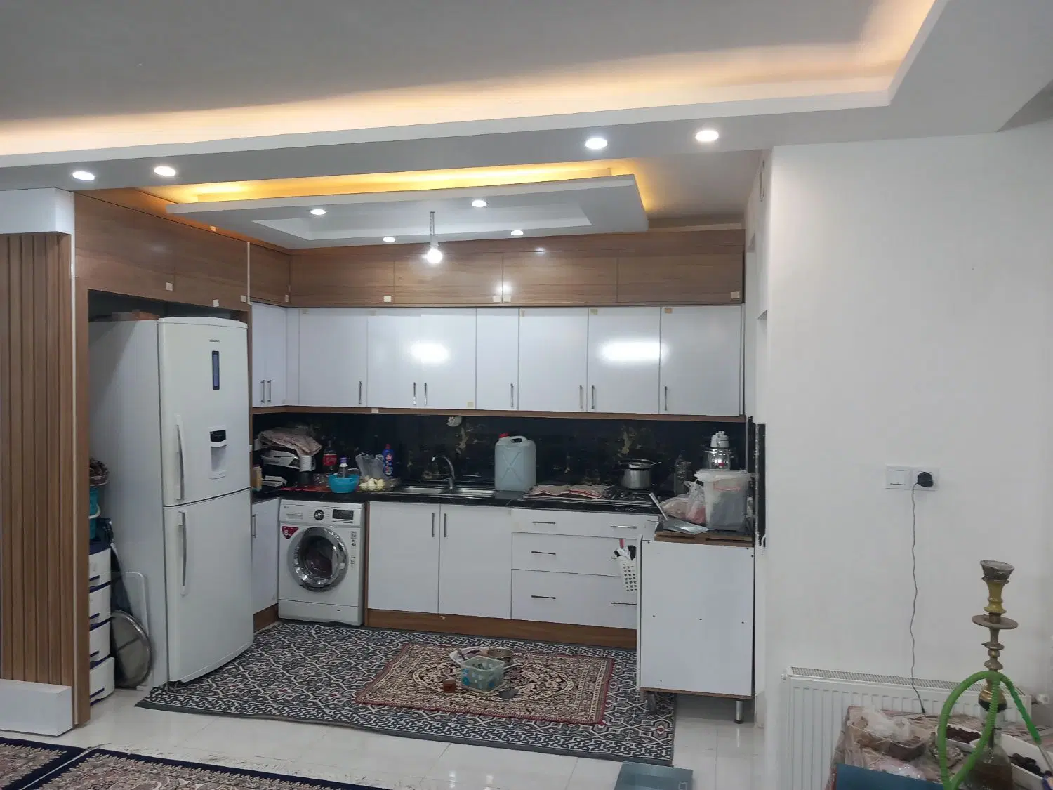 ۱۰۰مترآسانسورحاشیه خیابان ۱۶متری
