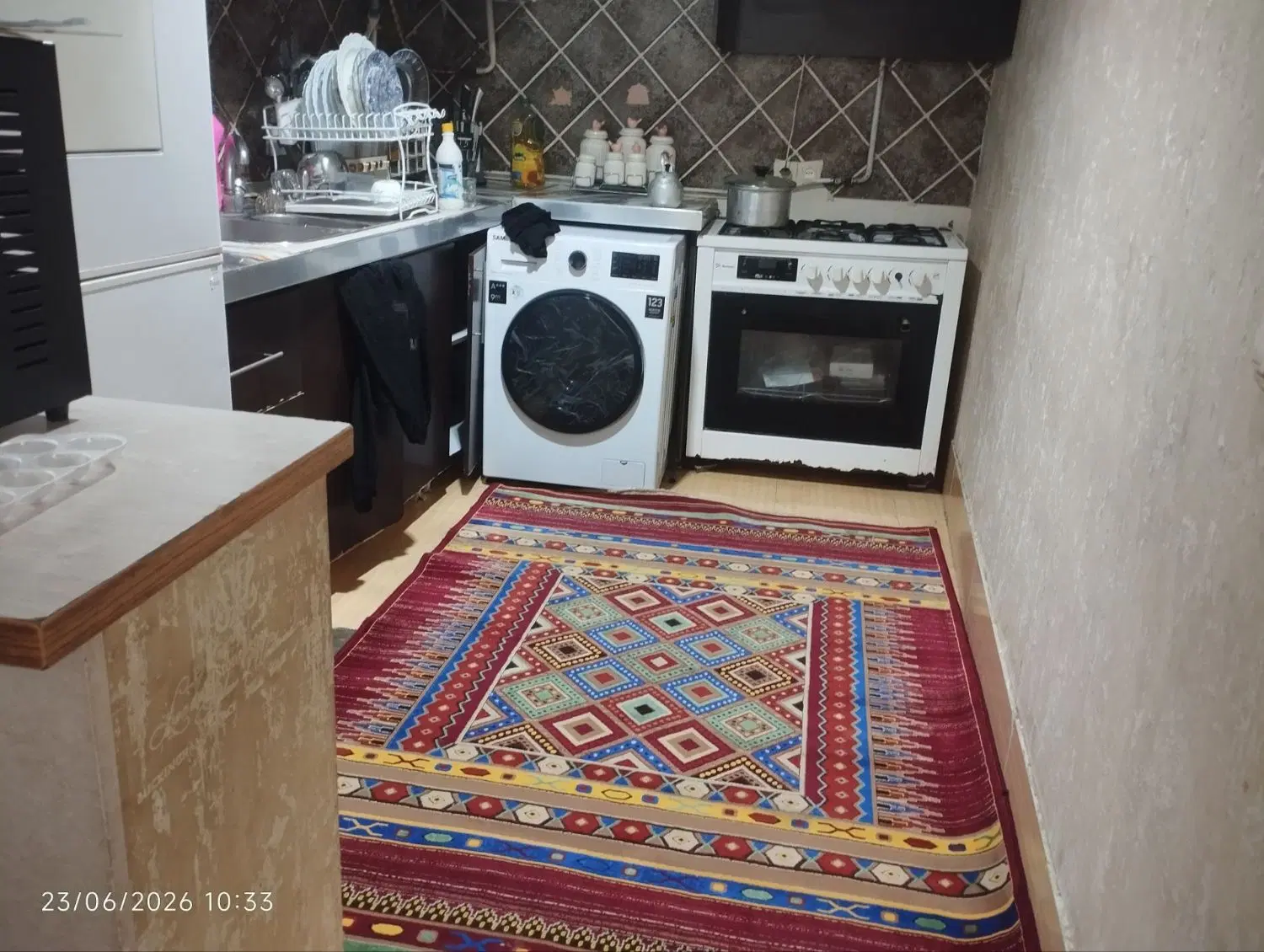 خانه ویلایی طبقه همکف ب اجاره داده میشود