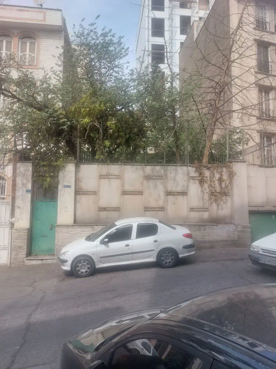 خانه کلنگی در بهترین لوکیشن