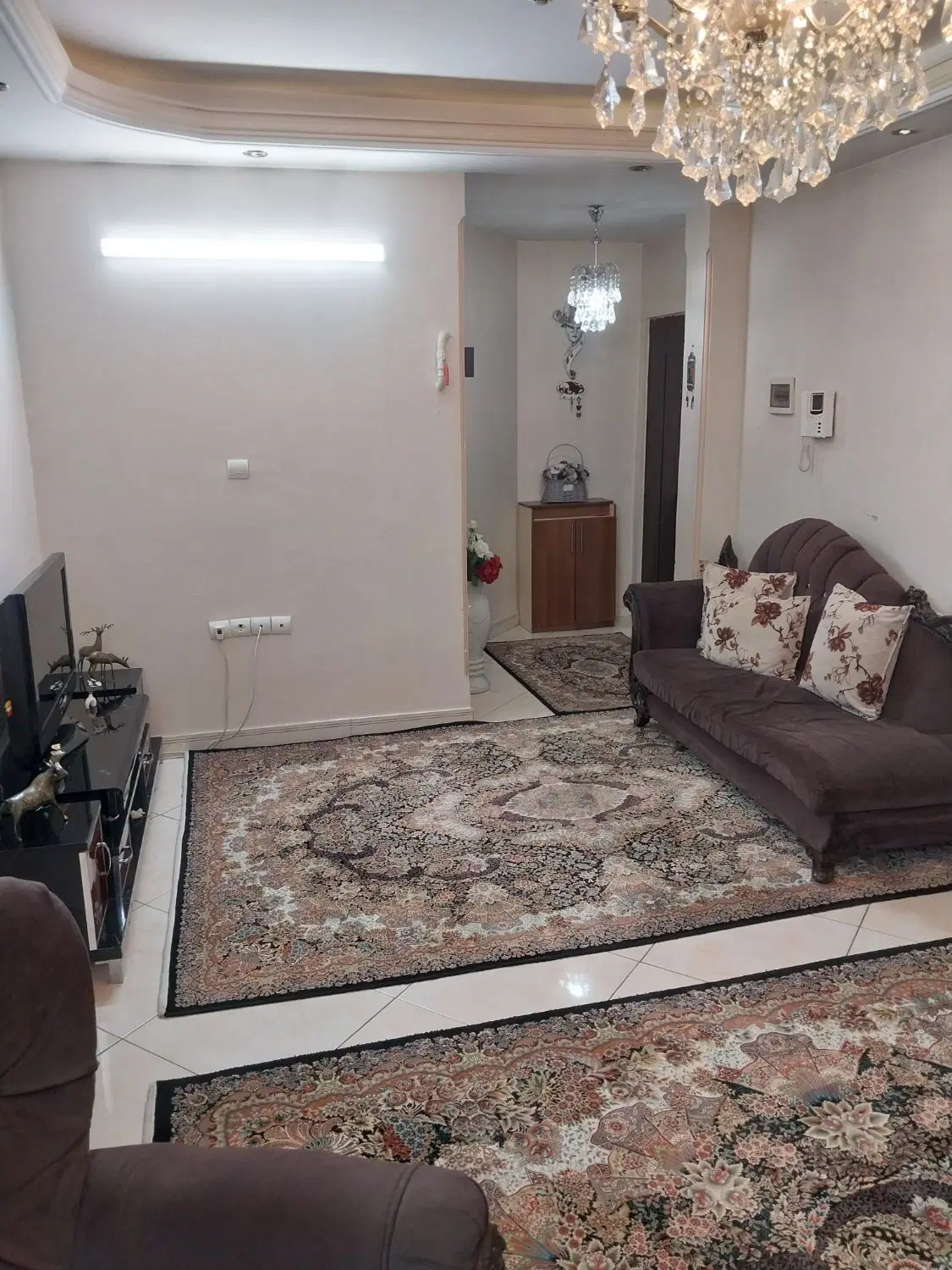 ۷۷ متر_ دوخوابه _ فول امکانات _ میعاد شمالی