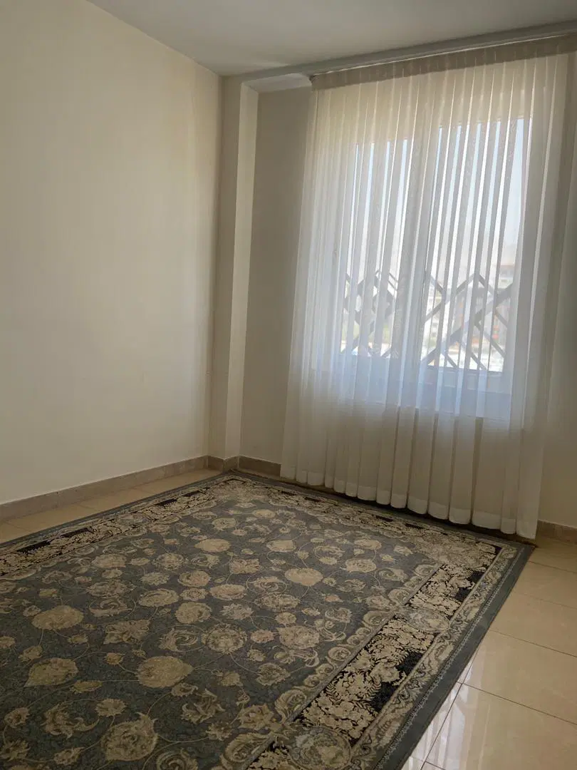 ۷۵متر دو خوابه غرق نور ویودار