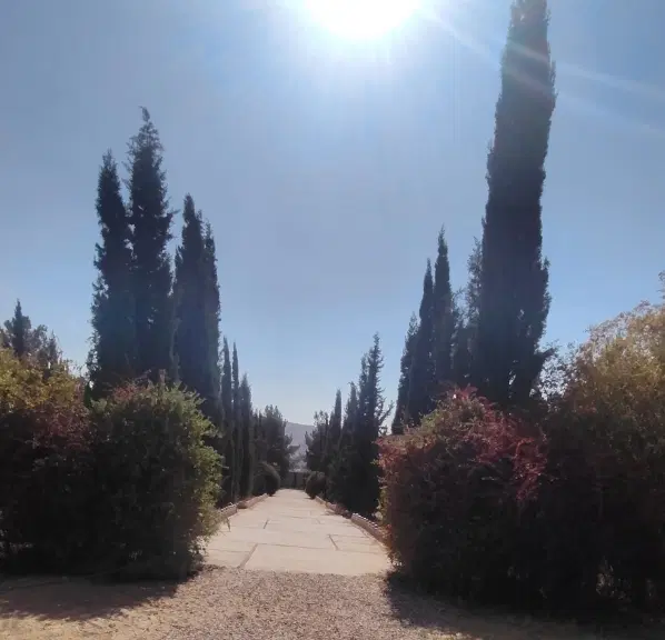 باغشهری نزدیک شیراز