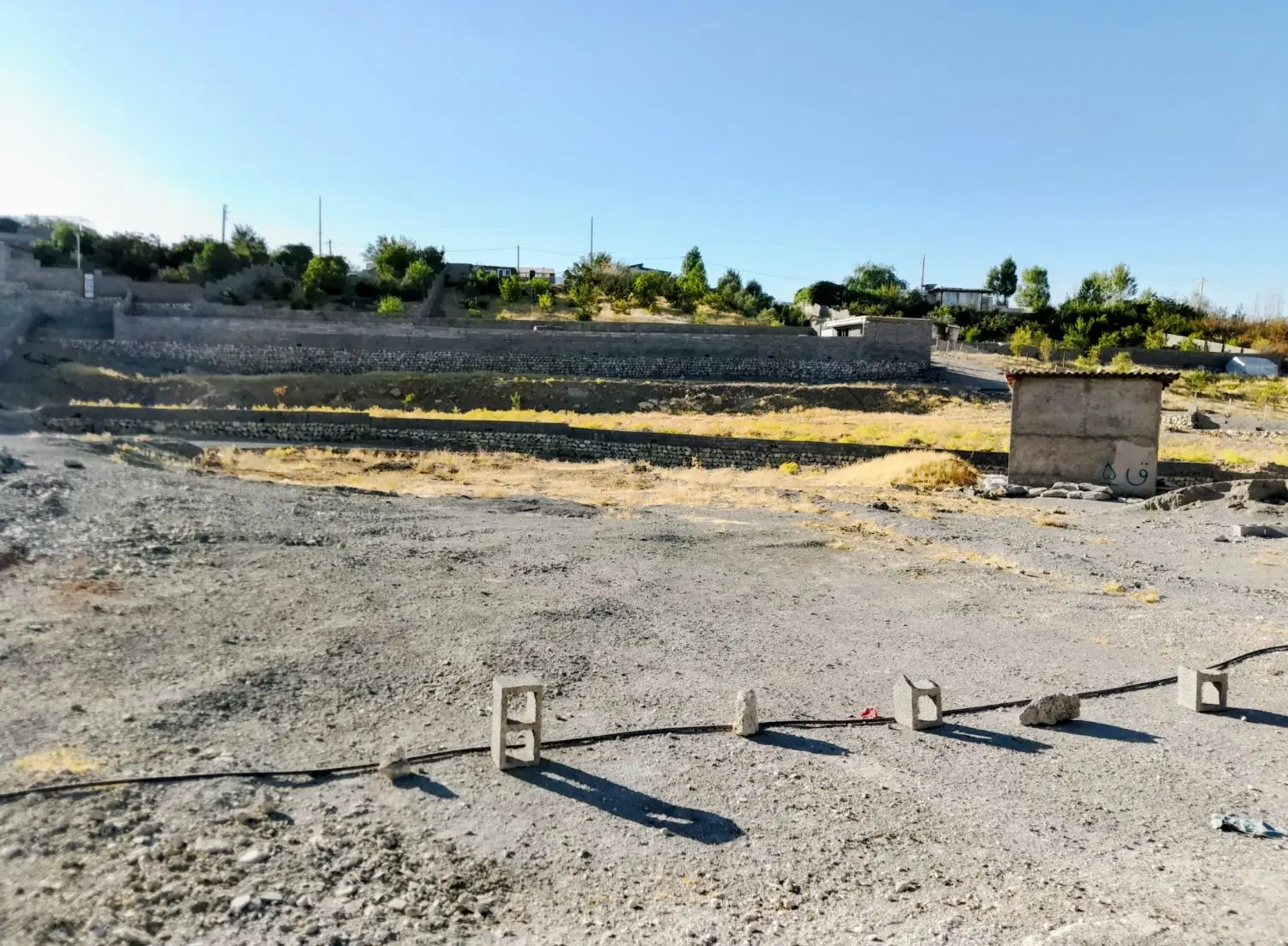 زمین ۳۵۰ متری خانه باغی  (روستای چشمه کبود)