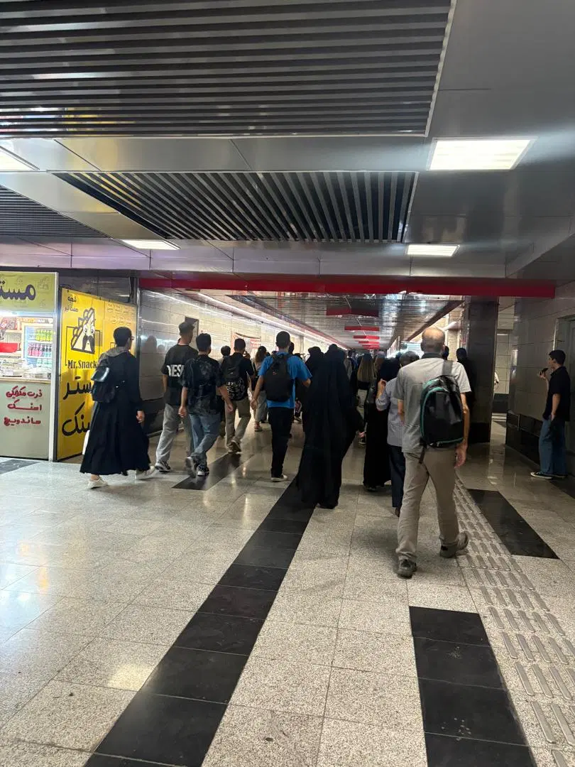 غرفه در مترو ابن سینا
