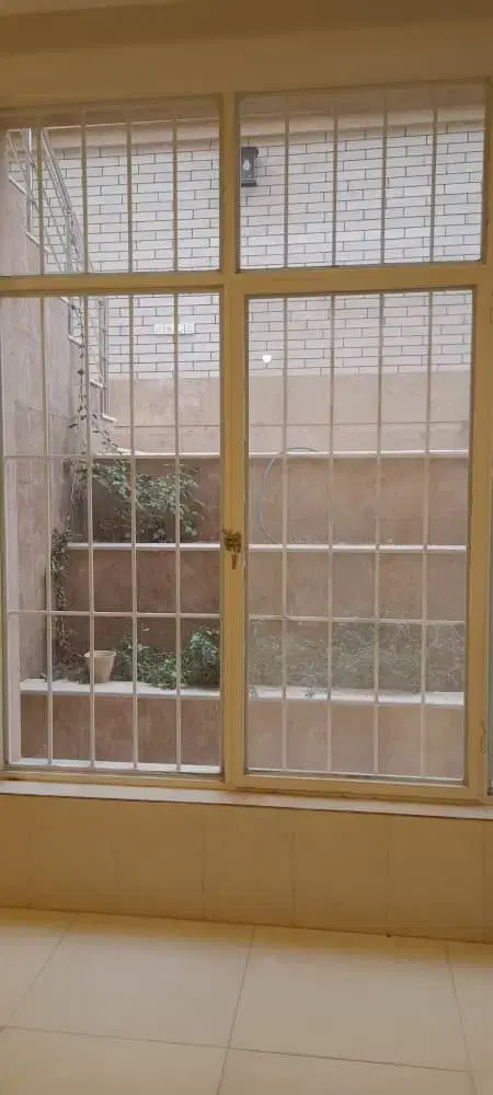 منزل همکف میدان ولی عصر آران