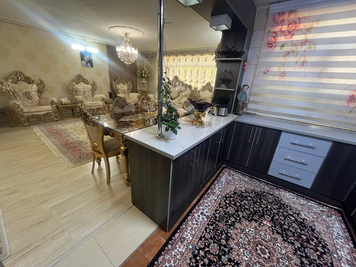 فروش یکدستگاه آپارتمان ۱۰۰ متری شهرری خیابان استخر