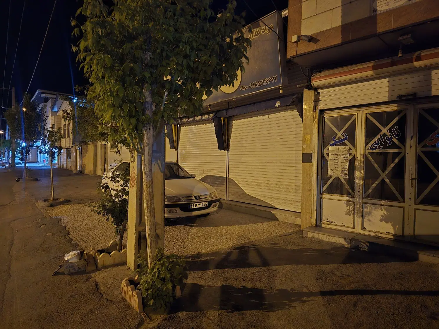 مغازه اجاره ای ۵۰ متری