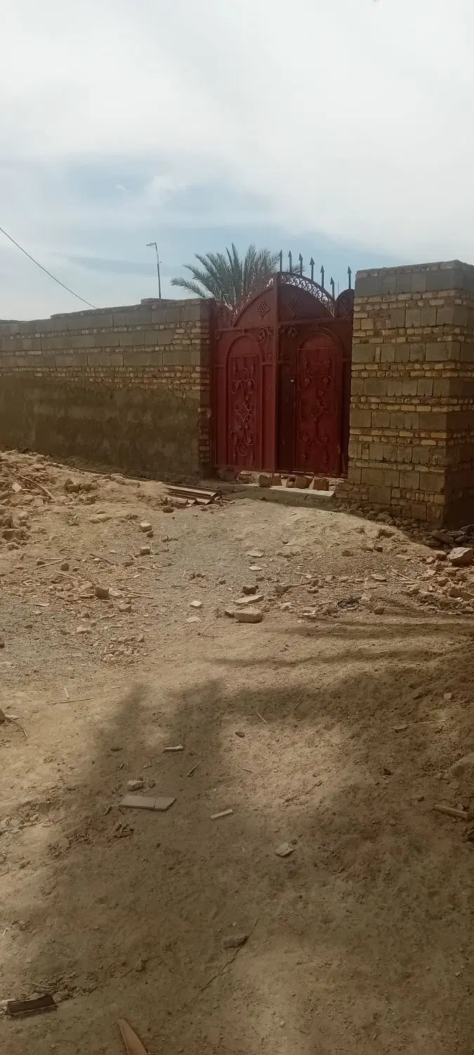 منزل نیمه کاره تا پا تیر