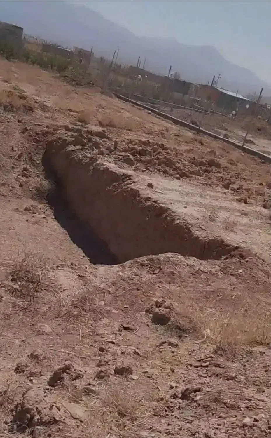 زمین دشت بهشت صالح اباد بالا