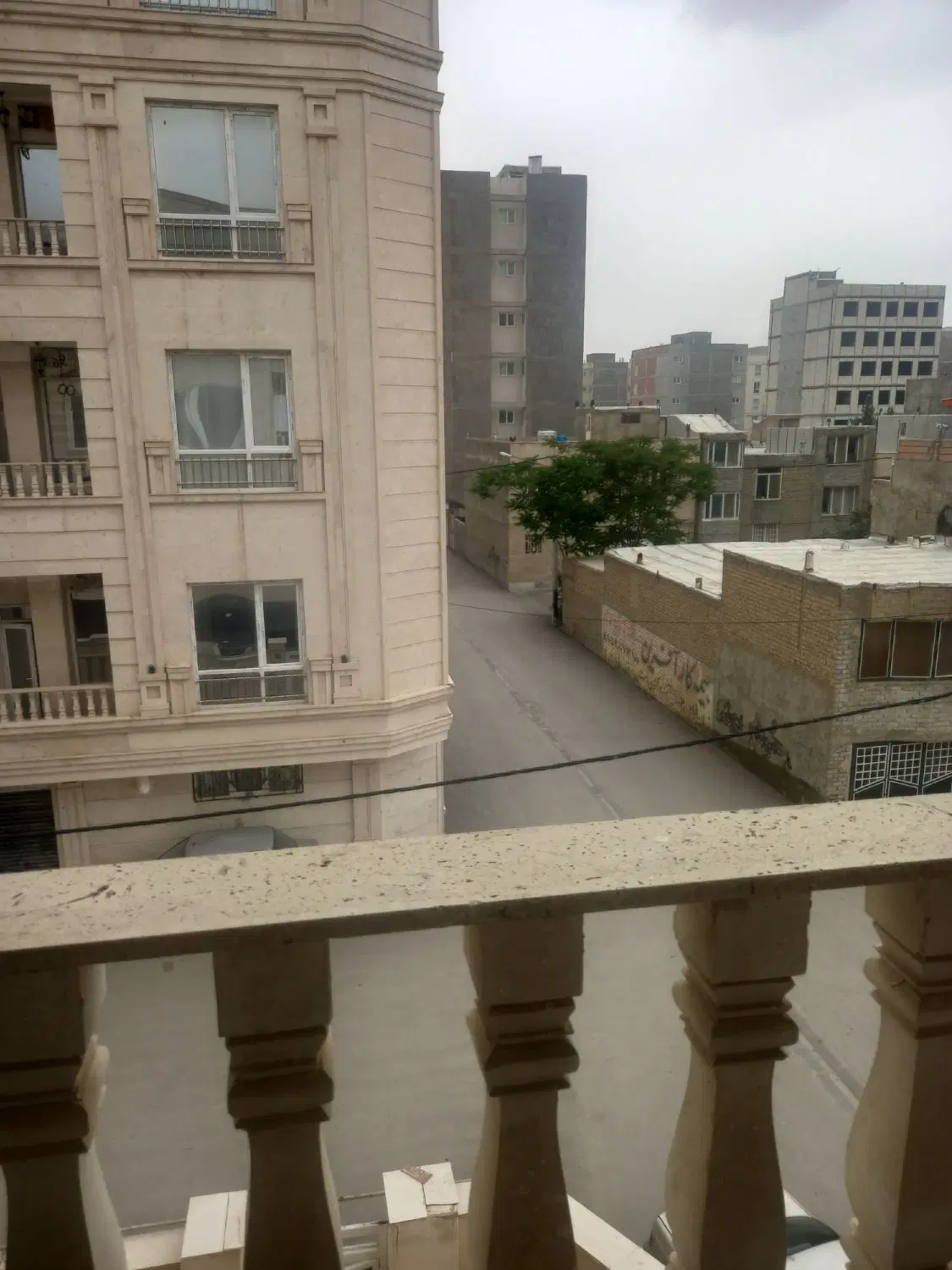 آپارتمان ۱۳۰ متری درعمار۴