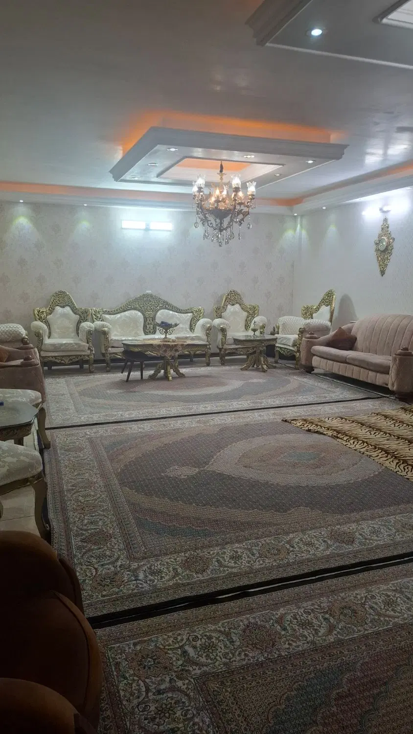 اپارتمان ۱۵۰ متری ۳ خوابه