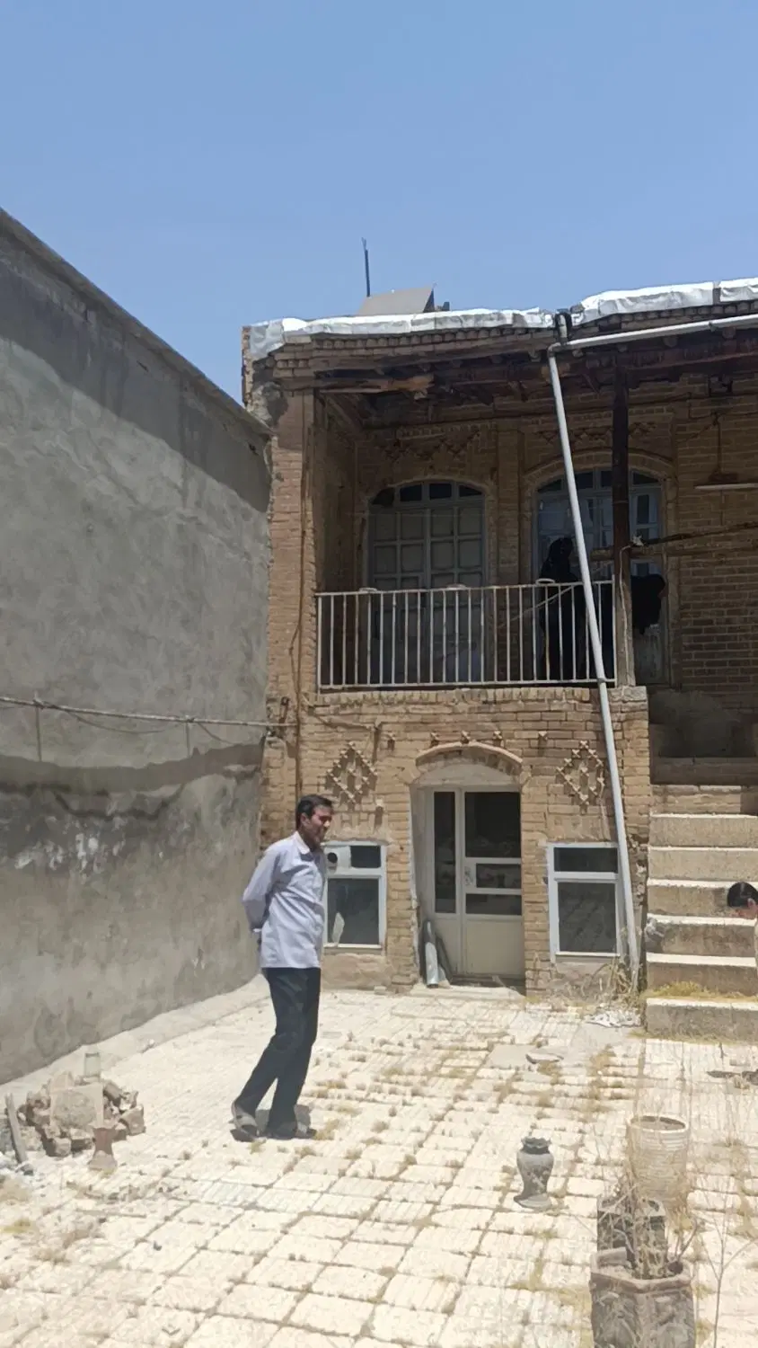 ملک قدیمی ۳۳۰متر