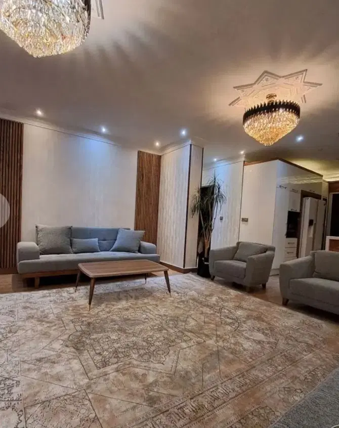 معلم سنددار ۹۵متری