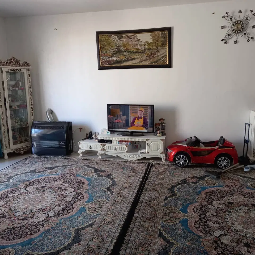 طبقه دوم ،خانه ویلایی،سه خواب،،شهرک فرزانگان