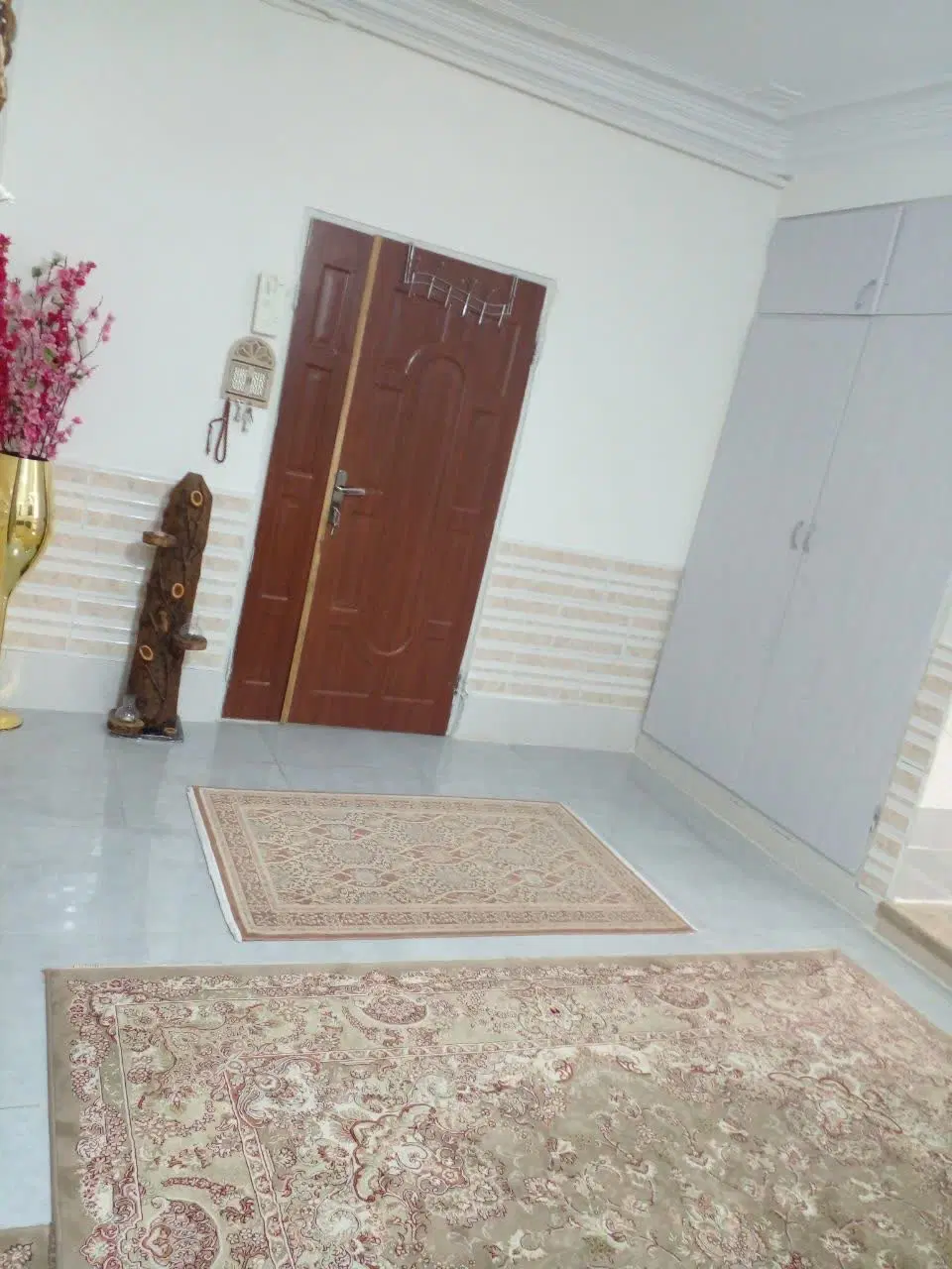 خانه واحدی دوطبقه دوم شهرک دانش ناصرآباد