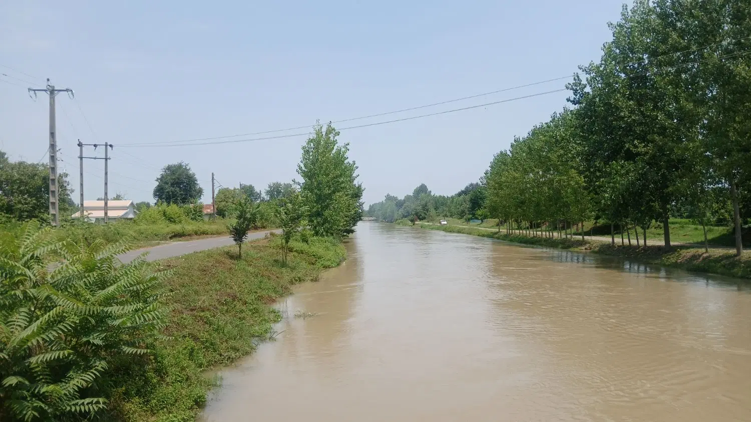 ۳۸۰مترزمین مسکونی بررودخانه سنگر رشت
