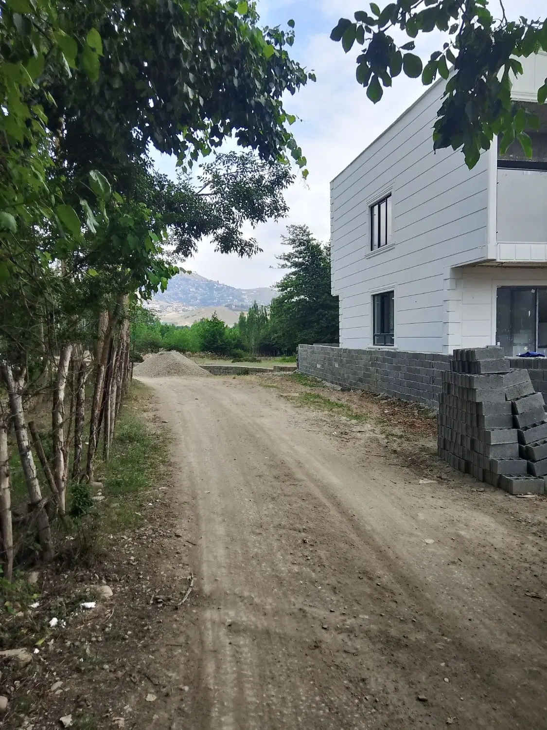کلاردشت 300 متر ویلای نوساز با سند تک برگ