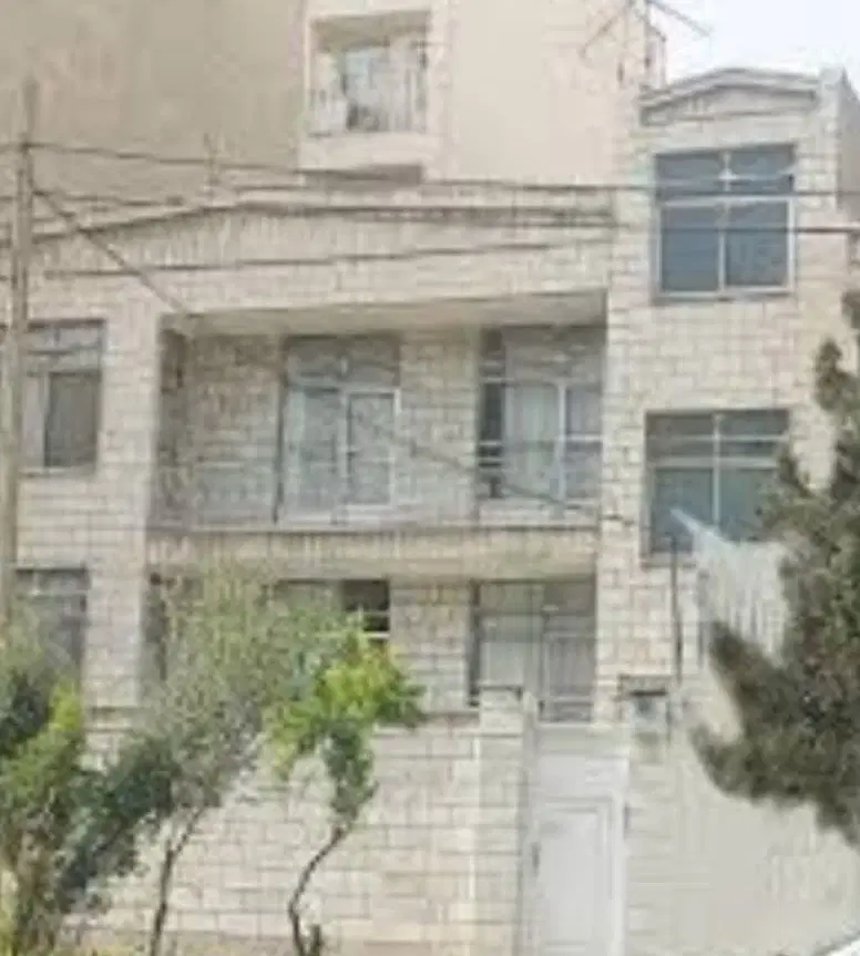 ساختمان کلنگی