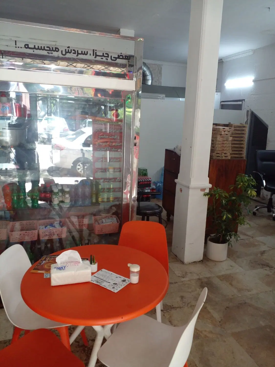 داخل پیروزی ۴۳ مغازه ۶۰ متر تجاری دهنه۷متر