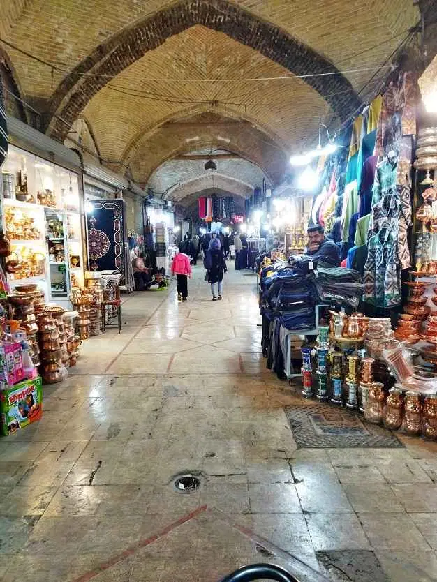۲۰ متر مغازه بازار سرپوشیده