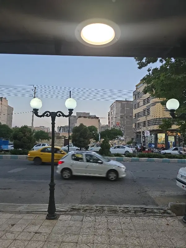اجاره طبقه اول حاشیه بلوار بعثت