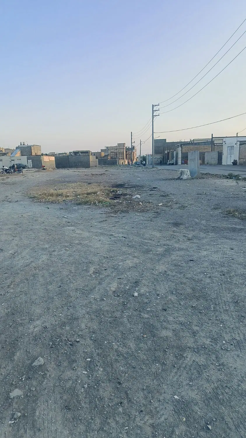 زمین فروشی