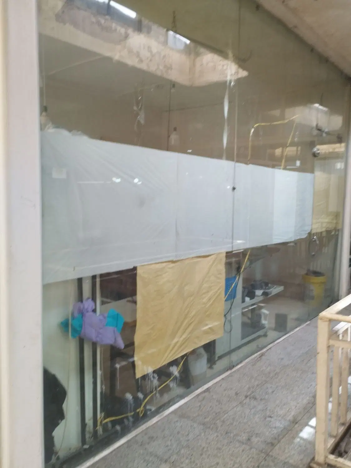 فروش مغازه در پاساژ سوئیس به قیمت مناسب