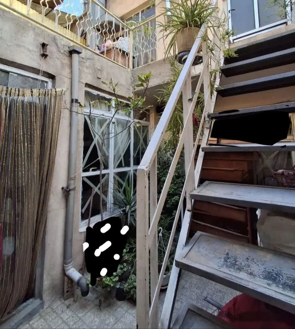 خانه کلنگی مسکونی تر تمیز