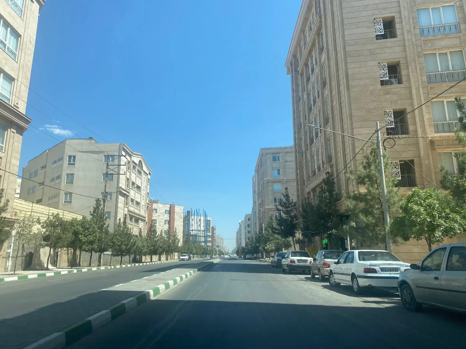 ۴۸۰ متر پروانه ۵ طبقه امیریه ۳۱ عرض ۱۵